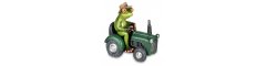 Frosch mit grünem Traktor